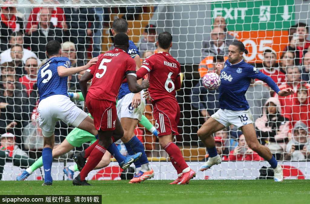 1000万放走的天才让利物浦悔青！6轮法甲惊艳全场，斯洛特遭遇危机