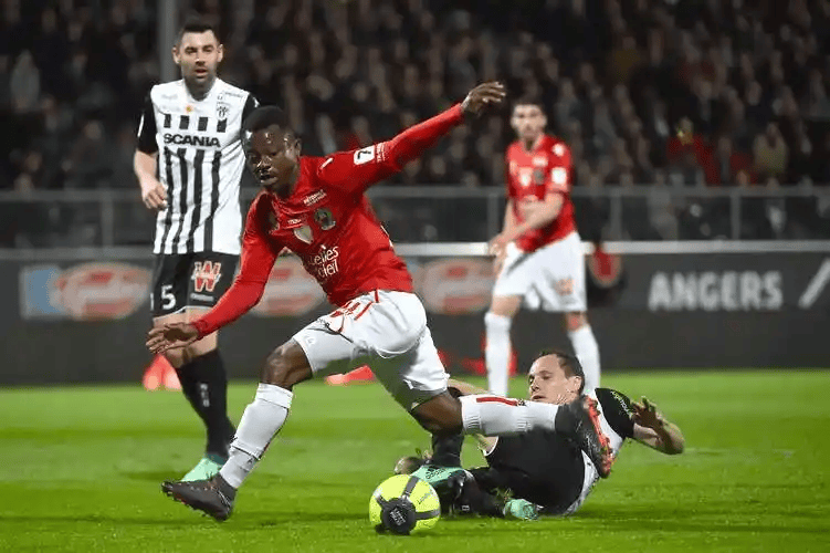 法甲焦点战：巴黎FC VS 昂热预测分析